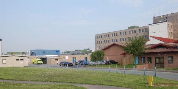 Royal_Shrewsbury_Hospital_from_Car_Park_-_geograph