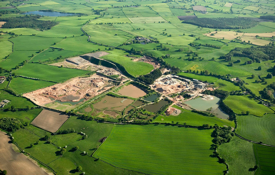 Wood_lane_landfill_aerial_photo