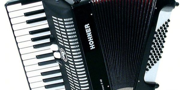 new-48-bass-hohner-bravo-ii-piano-accordion