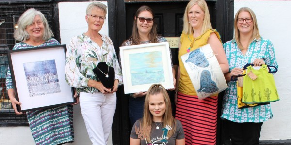 [L-R] Shelley Wingrove, Ellen Schrijver, Jessica Richards, Helen Barker, Claire Andrew and Molly Wingrove (front) 2