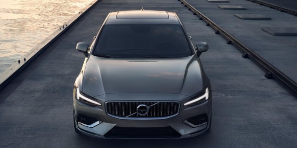 1575279_230768_New_Volvo_S60_Inscription_exterior
