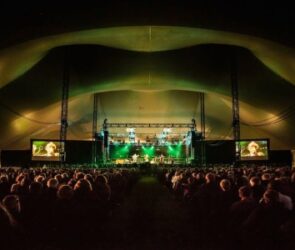 Main stage slider
