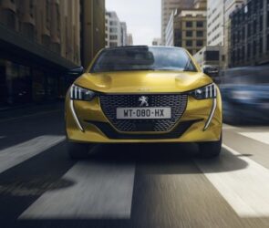 PEUGEOT_208_1902HM_107