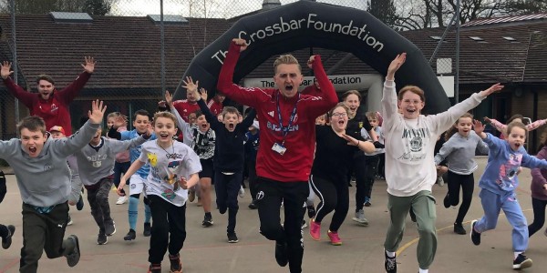 Crossbar set for exciting Easter
